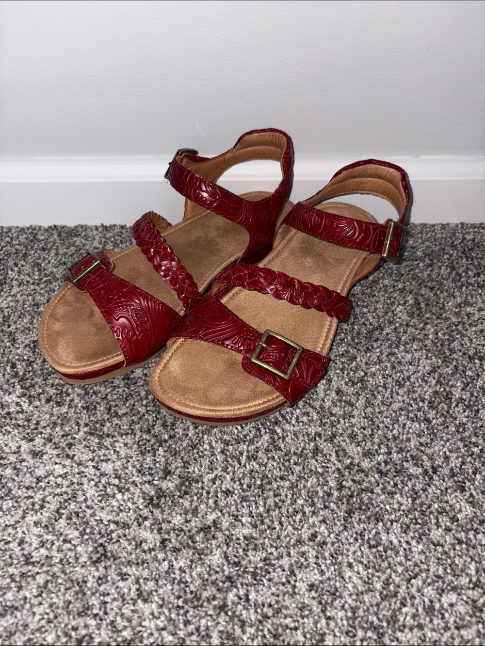 Brioso Solera Tooled Leather Sandals in Red